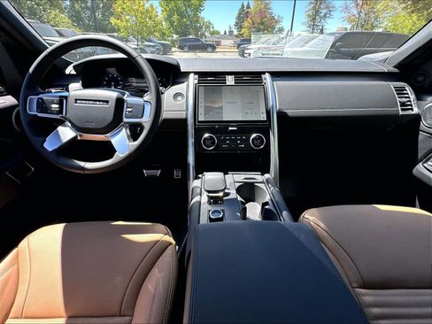 New 2026 Land Rover Discovery Dynamic SE AWD/4WD image 7