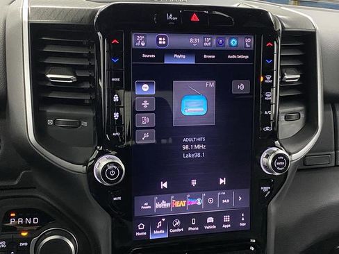 New 2026 RAM 1500 4x4 Crew Cab image 19