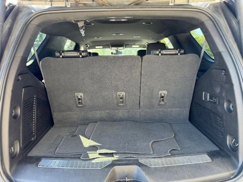 Used 2021 Chevrolet Tahoe Z71 w/ Z71 Off-Road Package image 46