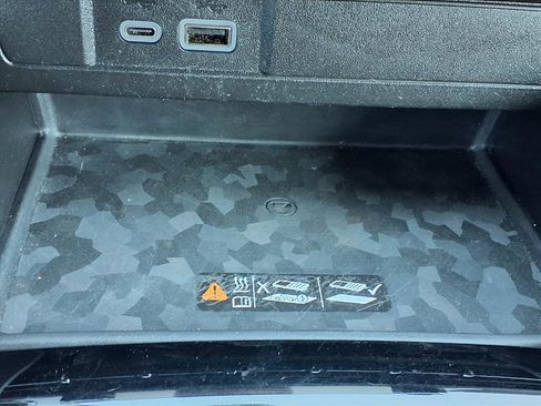 Used 2024 Chevrolet Colorado LT w/ LT Convenience Package III image 7