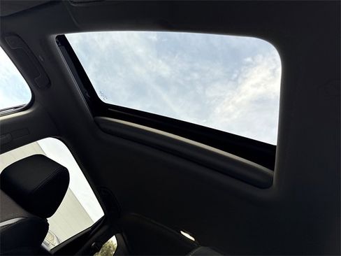 Used 2024 Honda CR-V EX image 28