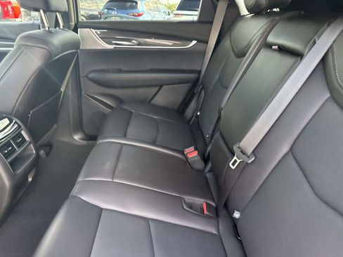 Used 2023 Cadillac XT5 Sportv w/ Technology Package image 13
