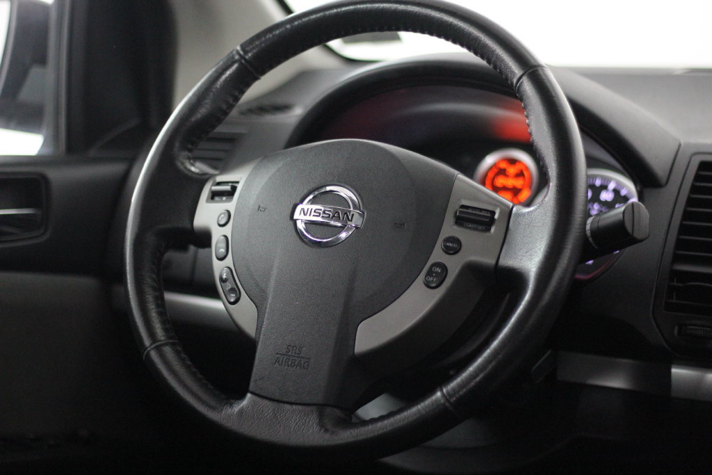 Used 2012 Nissan Sentra 2.0 SR w/ Special Edition Pkg FWD image 11