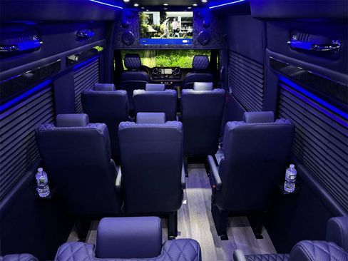 Used 2024 Mercedes-Benz Sprinter 3500 image 15