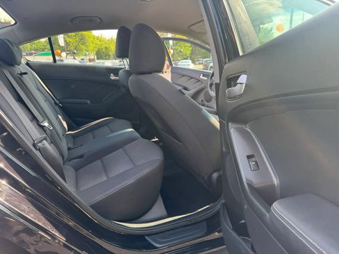 Used 2018 Kia Forte LX w/ LX Popular Package FWD image 9
