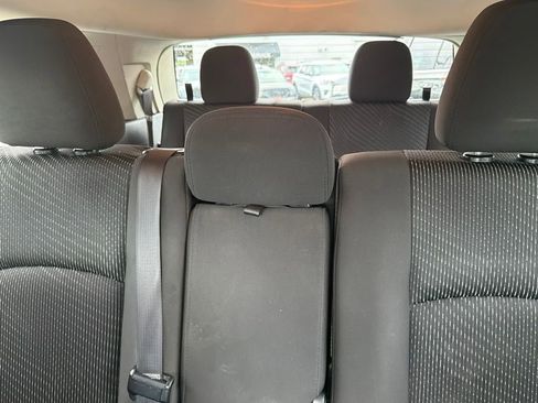 Used 2017 Dodge Journey SE w/ Flexible Seating Group FWD image 16