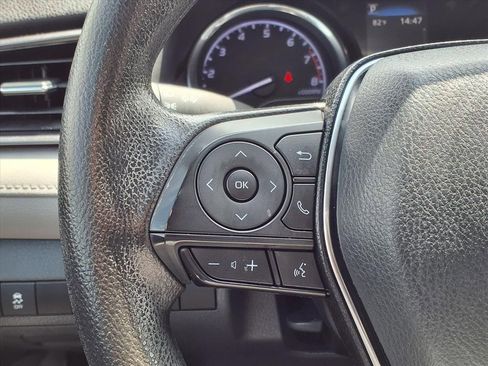 Used 2020 Toyota Camry LE image 20