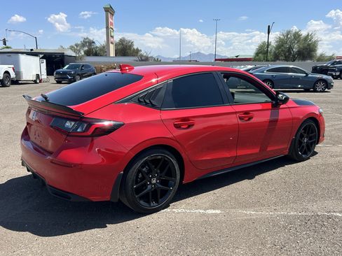 Used 2024 Honda Civic Sport image 4