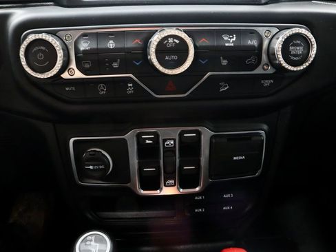 Used 2021 Jeep Wrangler Unlimited Sport AWD/4WD image 30