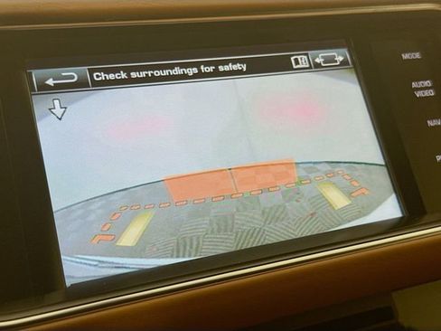 Used 2015 Land Rover Range Rover Long Wheelbase Autobiography image 17