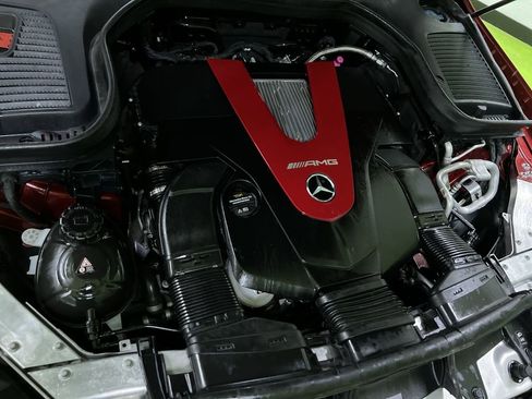 Used 2021 Mercedes-Benz GLC 43 AMG 4MATIC image 32