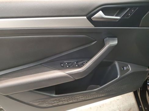 Used 2019 Volkswagen Jetta S image 11