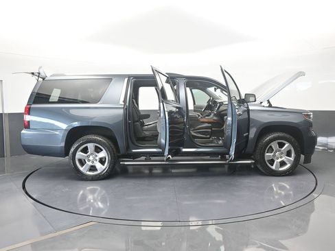 Used 2019 Chevrolet Suburban Premier image 82