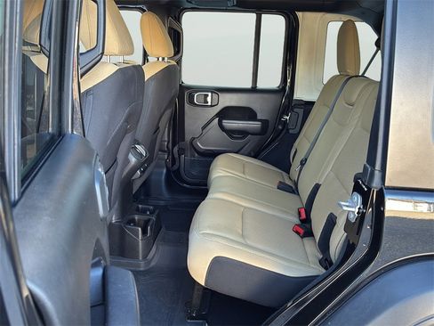 Used 2023 Jeep Wrangler Unlimited Sport image 12
