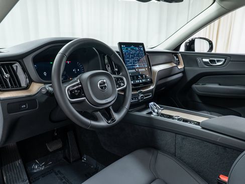 New 2026 Volvo XC60 B5 Plus w/ Protection Package Premier image 12