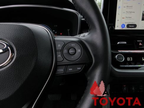 Certified 2024 Toyota Corolla Cross XSE image 18