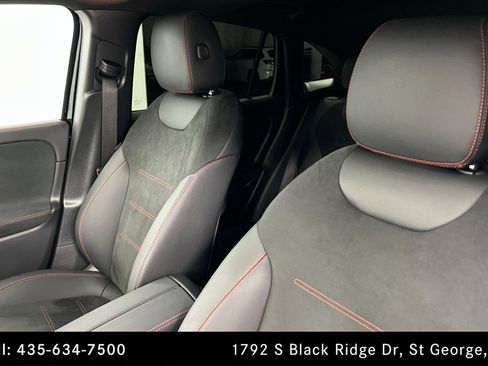 Certified 2025 Mercedes-Benz GLA 250 image 16