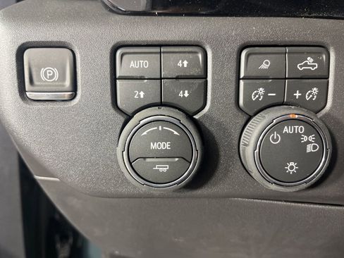 New 2026 Chevrolet Silverado 1500 LT image 29