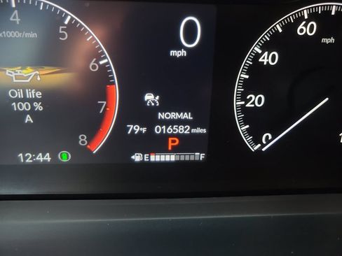 Used 2025 Honda Pilot EX-L image 32