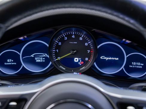 Used 2021 Porsche Cayenne E-Hybrid image 22