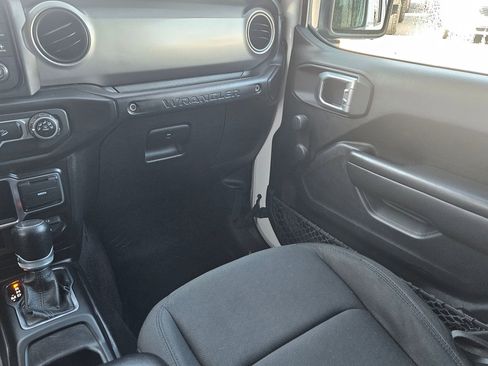 Used 2020 Jeep Wrangler Unlimited Sport image 11