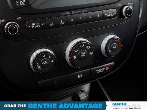 Used 2015 Kia Soul + FWD image 19