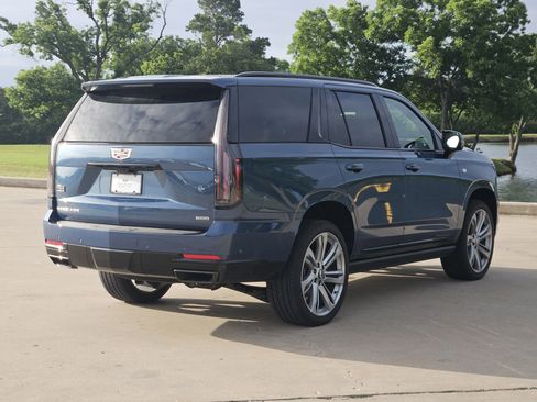 New 2026 Cadillac Escalade Sport w/ Touring Package AWD/4WD image 3