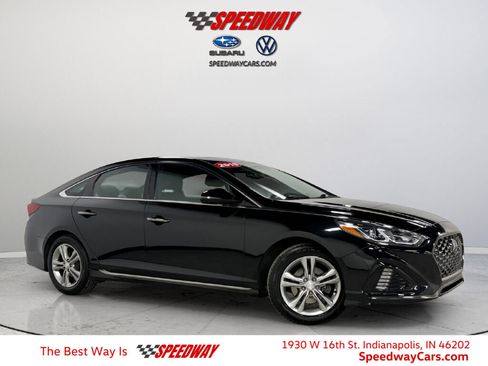 Used 2018 Hyundai Sonata Sport image 1