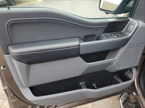 Used 2022 Ford F150 XLT w/ Equipment Group 302A High image 10