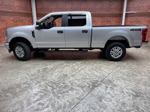 Used 2018 Ford F250 XL w/ STX Appearance Package AWD/4WD image 2
