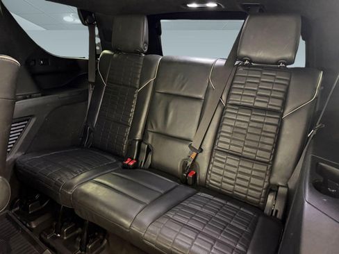 Used 2023 Cadillac Escalade V w/ LPO, ONYX Package AWD/4WD image 24
