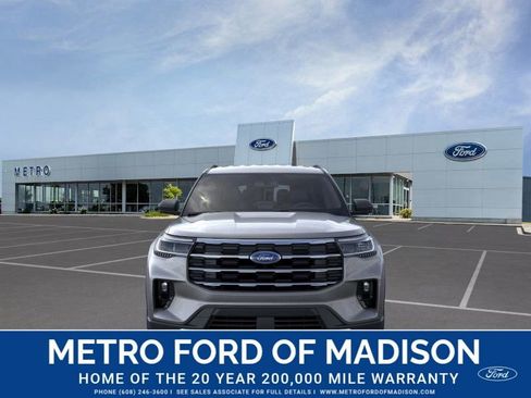 New 2026 Ford Explorer Active w/ Active Comfort Package image 7