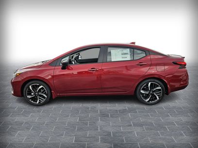 New 2025 Nissan Versa SR w/ Trunk Package