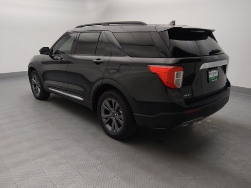 Used 2023 Ford Explorer XLT w/ Equipment Group 202A AWD/4WD image 5