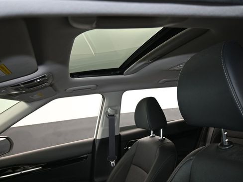 Used 2022 Kia Seltos EX image 11