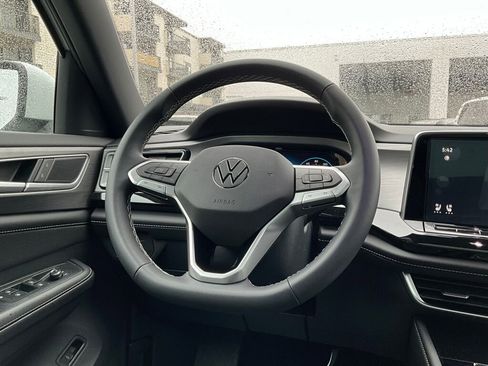New 2025 Volkswagen Atlas Cross Sport SE image 22