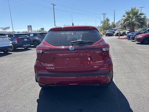 Used 2021 Nissan Kicks SV FWD image 10