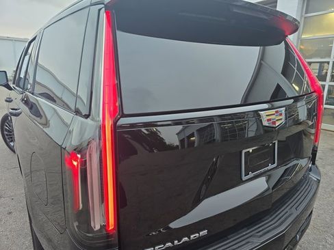 Certified 2023 Cadillac Escalade V image 36