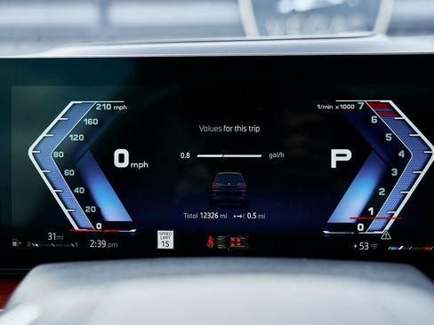Used 2024 BMW ALPINA XB7 AWD/4WD image 74