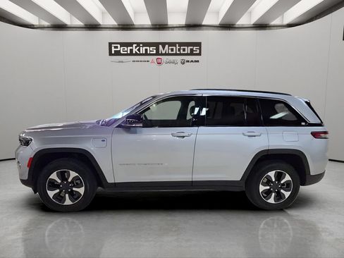 Certified 2024 Jeep Grand Cherokee Limited 4xe AWD/4WD image 2