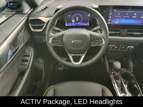 Used 2025 Chevrolet TrailBlazer ACTIV w/ Convenience Package FWD image 25