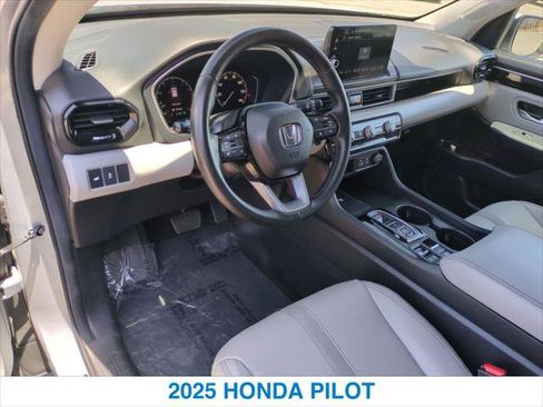 Certified 2025 Honda Pilot EX-L image 14