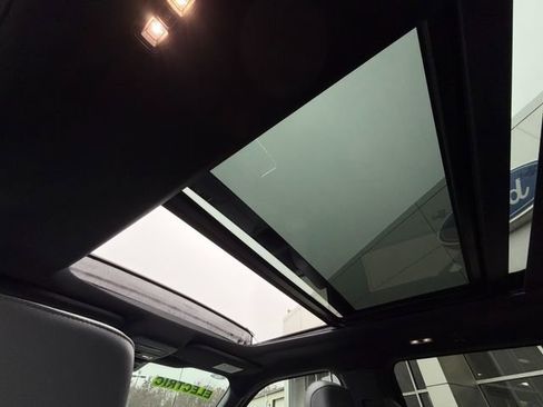 Used 2023 Ford F150 Lightning Lariat w/ Equipment Group 511A High image 20