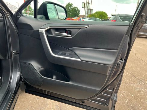 Used 2023 Toyota RAV4 XLE image 19