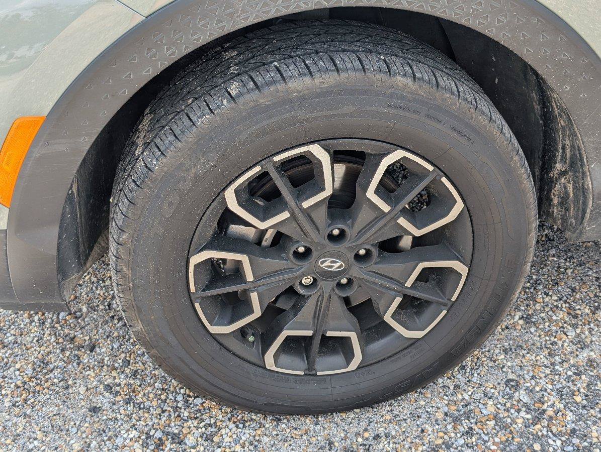 Used 2024 Hyundai Santa Cruz SEL w/ Activity Package FWD image 12