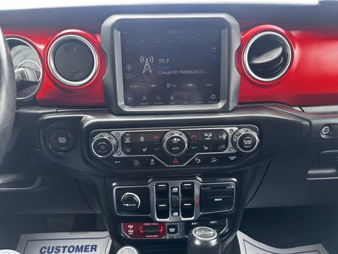 Used 2020 Jeep Wrangler Unlimited Rubicon AWD/4WD image 16
