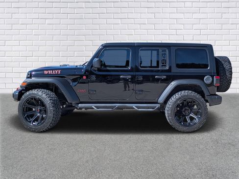Used 2022 Jeep Wrangler Unlimited Sport AWD/4WD image 2
