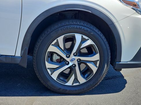 Used 2022 Subaru Outback Limited XT w/ Popular Package #2 AWD/4WD image 10