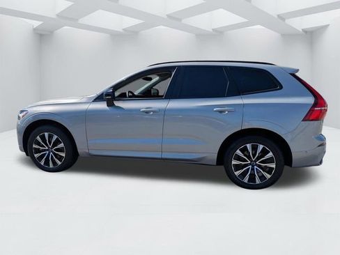 Used 2023 Volvo XC60 B5 Plus AWD/4WD image 9