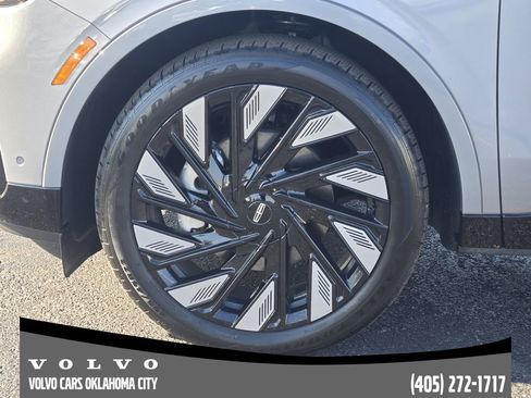 Used 2024 Lincoln Nautilus Reserve w/ Equipment Group 202A image 10